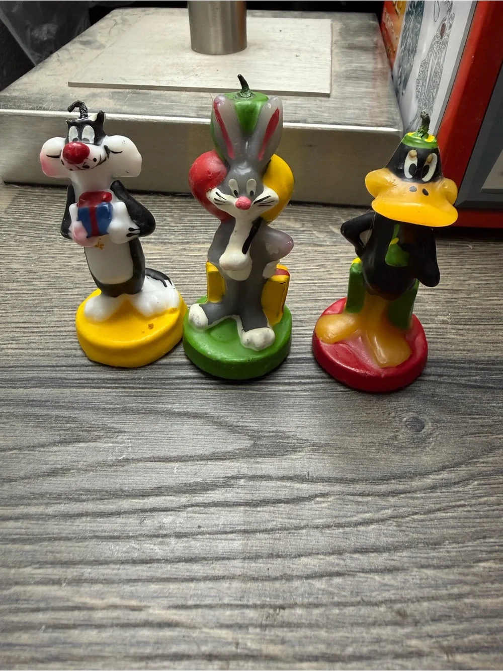 Vintage 1993 Warner Bros Looney Tunes Birthday Candles